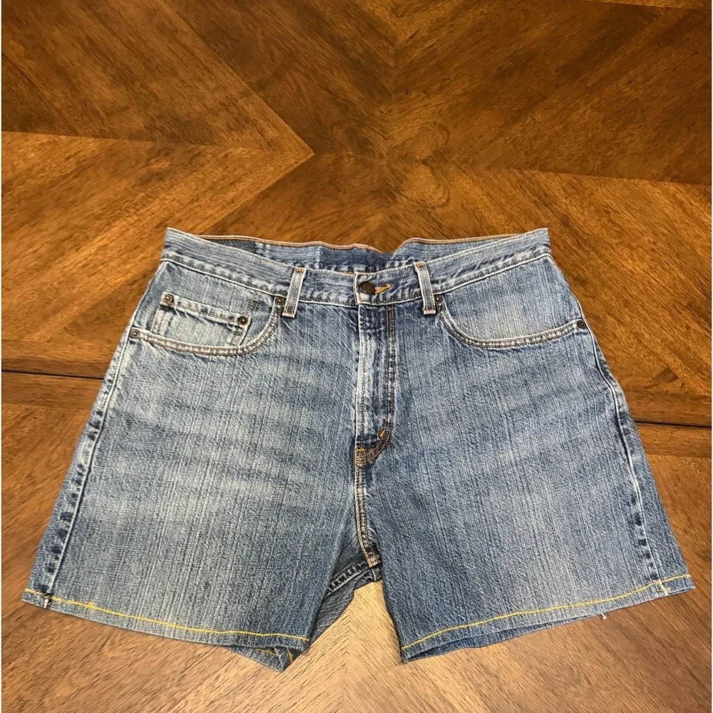 Levis Denim Shorts Mens 34 Medium Wash‎ Blue Cut Off Style Jean Shorts